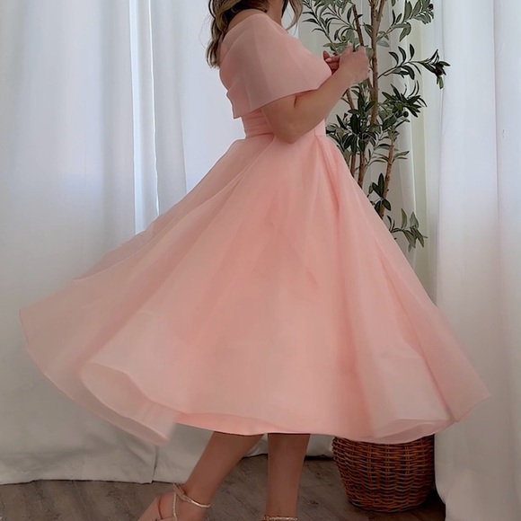 Dress - Picture 12 of 12